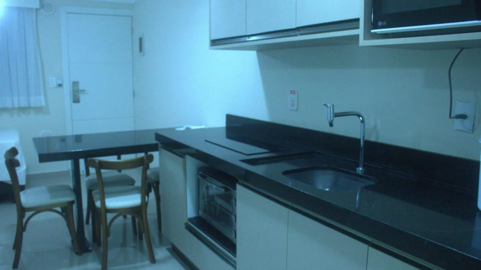 מלון Bombinhas Tourist Apart