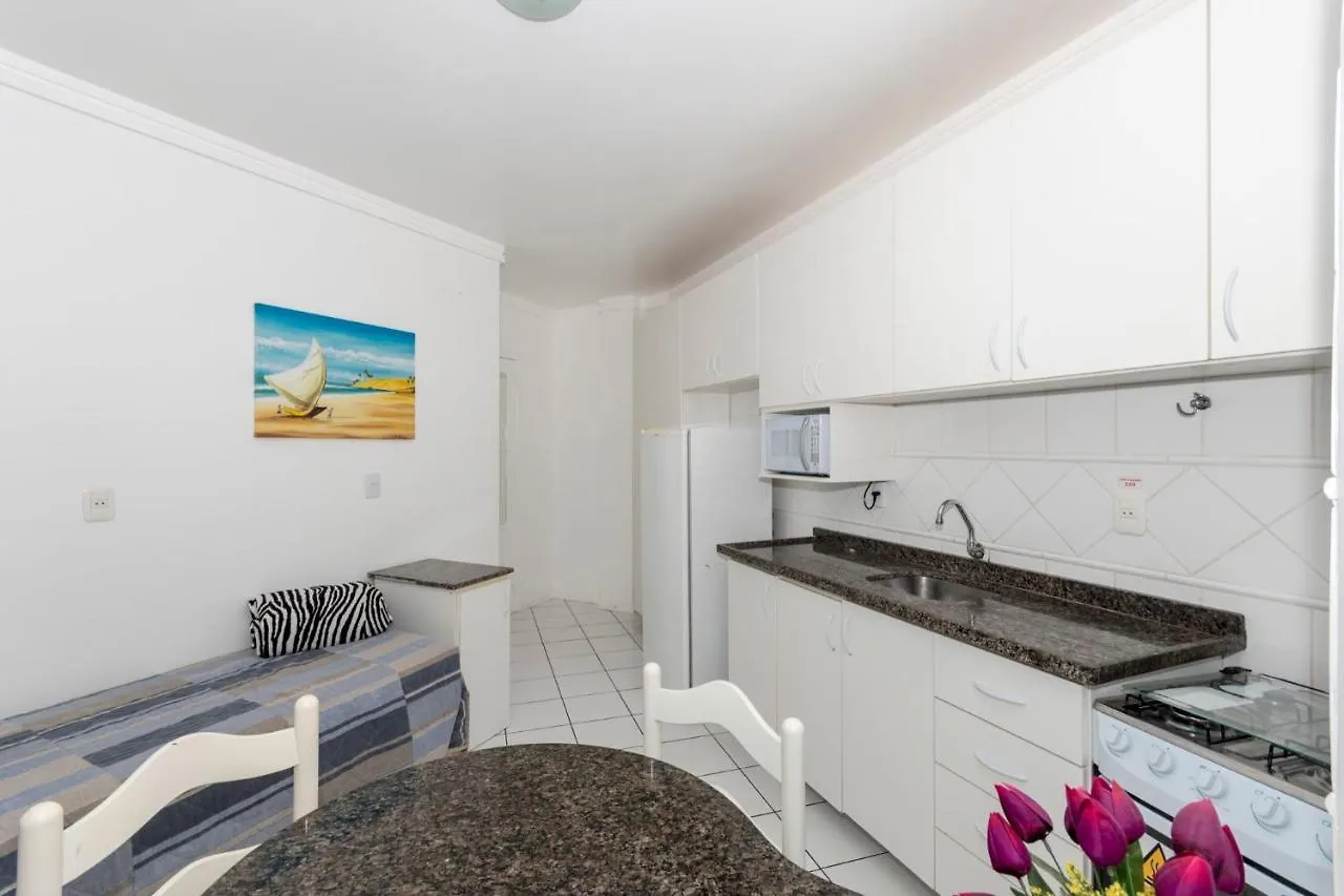 Bombinhas Tourist Apart מלון